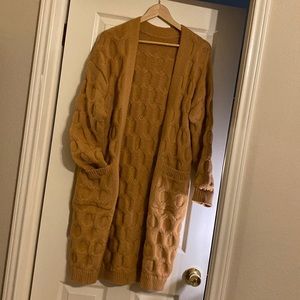 Long camel cardigan. Coatigan EUC. SMALL